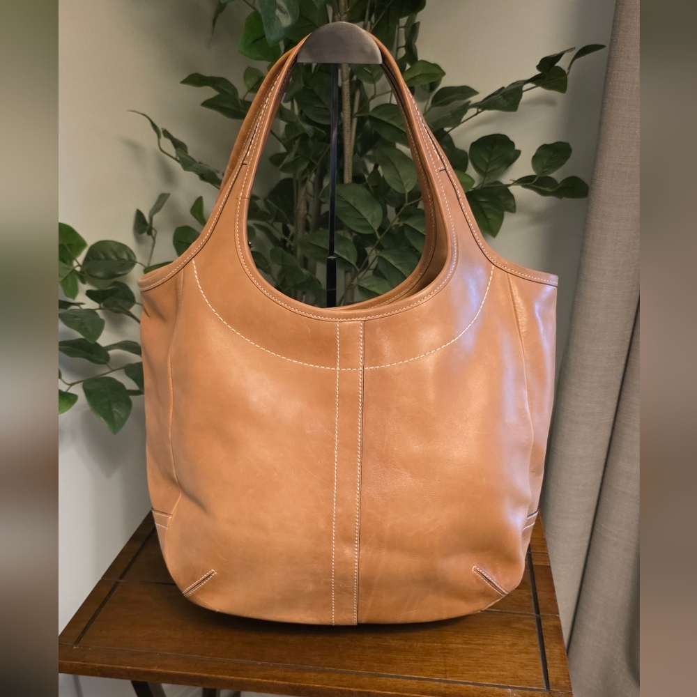SOLD - - - - Coach Vintage Legacy Ergo XL Burnished Leather Tote Shoulder Bag - Picture 4 of 12